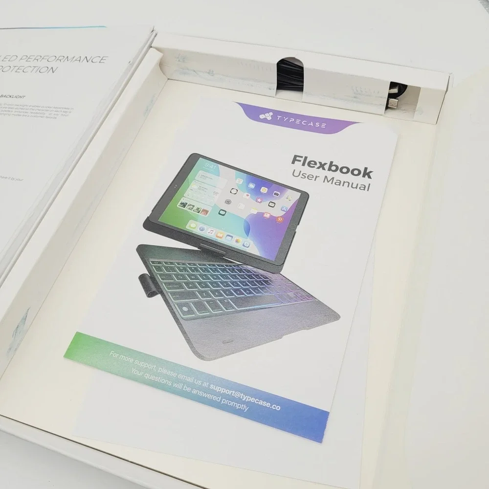 typecase 360° Keyboard Case Backlit iPad 10.2/Pro 10.5/Air 3 w/ Pencil Holder Bl
